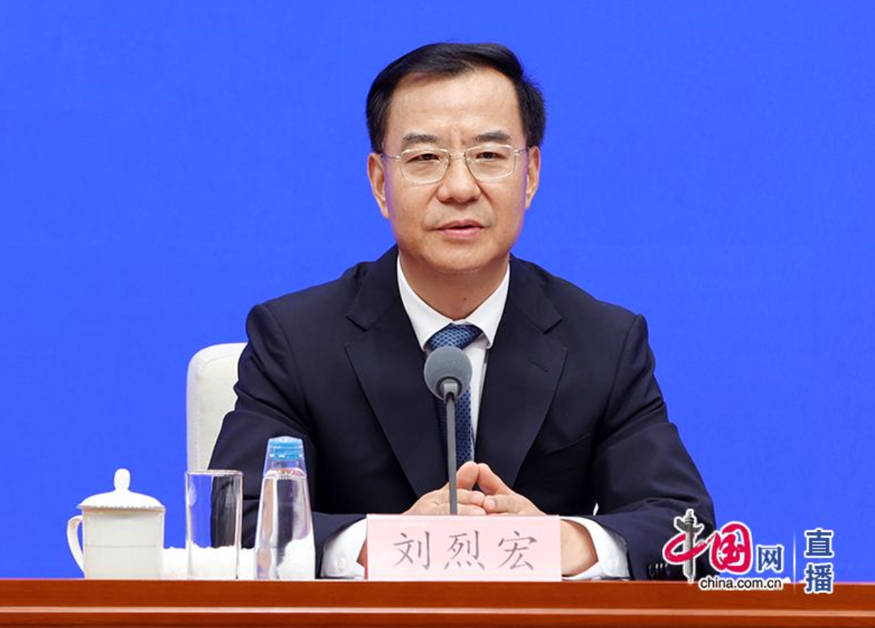 新华社专访国家数据局党组书记、局长刘烈宏&mdash;&mdash;健全数据制度 释放乘数效应