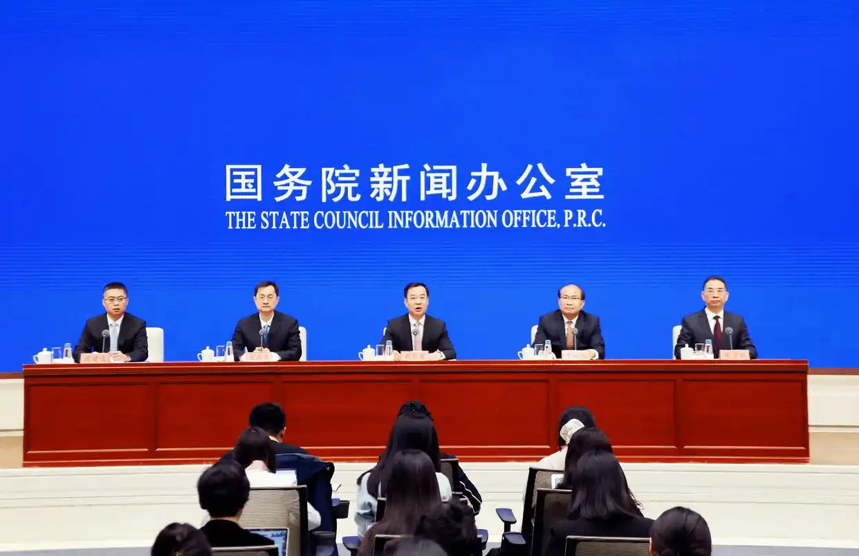 国家数据局：推动高质量数据集挂牌交易